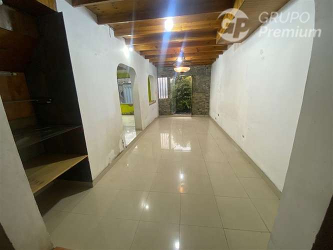 Casa en venta de 4 dorm. en La Cisterna - Imagen 2