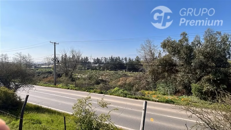Vendo sitio eriazo Paine 6370 m2 buen terreno costado camino