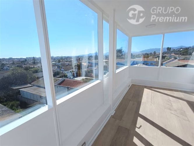 Arriendo oficina top de linea Edif. Atrium 1estacionamiento.