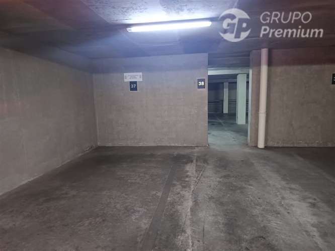 Arriendo oficina top de linea Edif. Atrium 1estacionamiento.