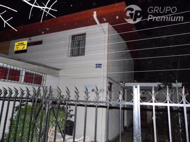 Venta casa 97m2 const 169m2 terreno 6D 2B 1E San Bernardo