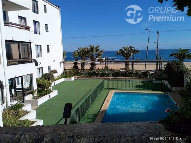 Depto en venta Frente y borde Mar de 3 dorm. en El Quisco
