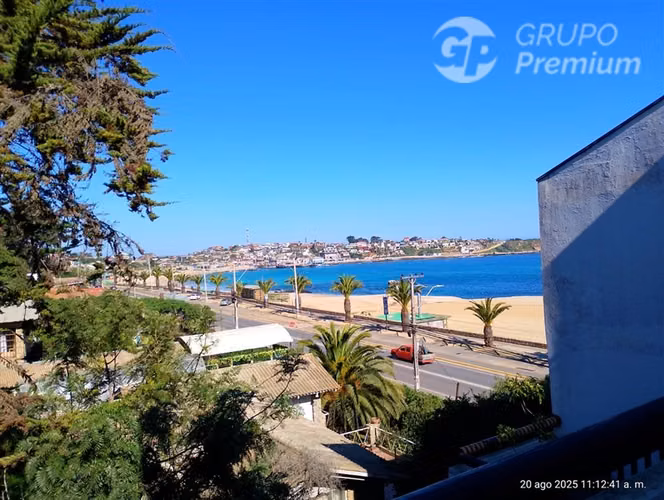 Depto en venta Frente y borde Mar de 3 dorm. en El Quisco
