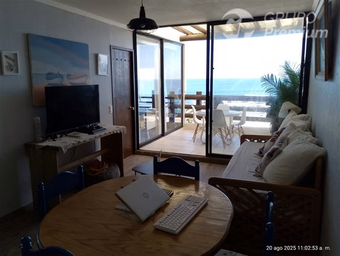 Depto en venta Frente y borde Mar de 3 dorm. en El Quisco