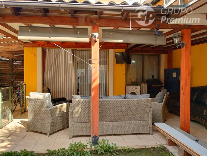 Casa pareada de 4D 3B, 3 pisos, 139/175 m2, La Florida