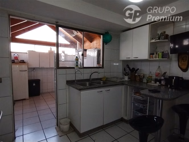 Casa pareada de 4D 3B, 3 pisos, 139/175 m2, La Florida