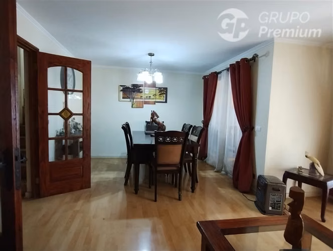Casa pareada de 4D 3B, 3 pisos, 139/175 m2, La Florida