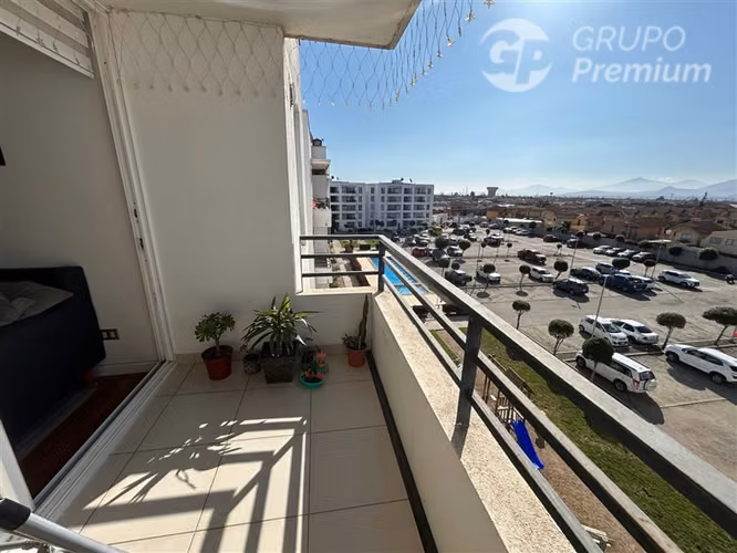 VENTA Av Panoramica con estacionamiento y bodega