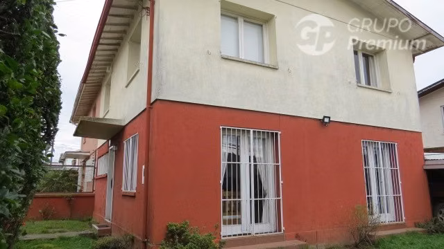 Casa en venta de 4 dorm. en Temuco, sector Avda Alemania