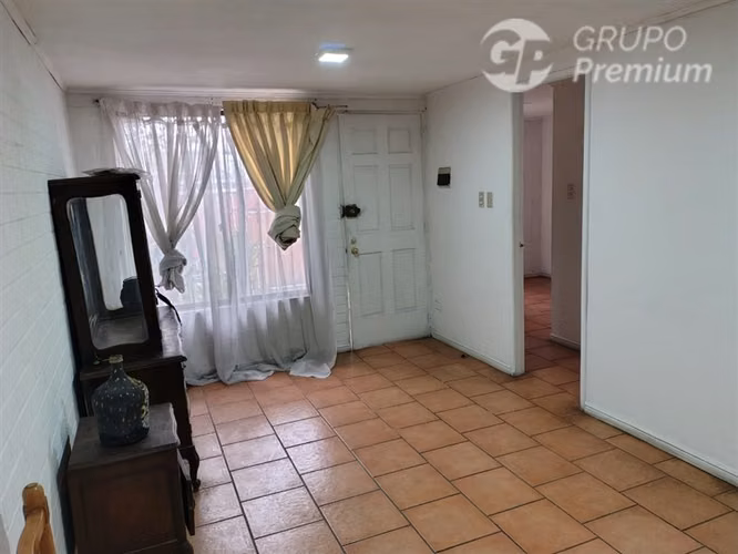 Casa familiar en Maipú, luminosa y bien conectada