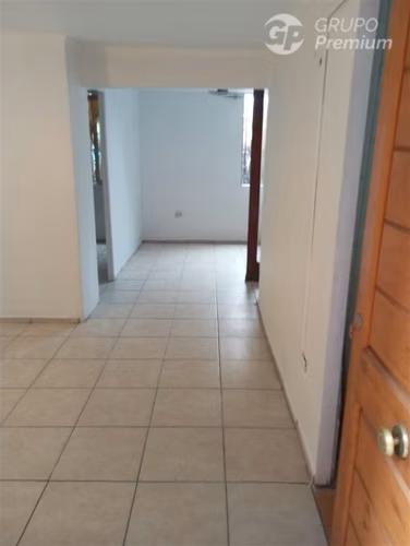 Departamento con patio en venta de 3 dorm. en Puente Alto
