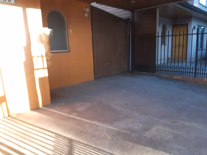 SE ARRIENDA CADA VILLA GALILEA