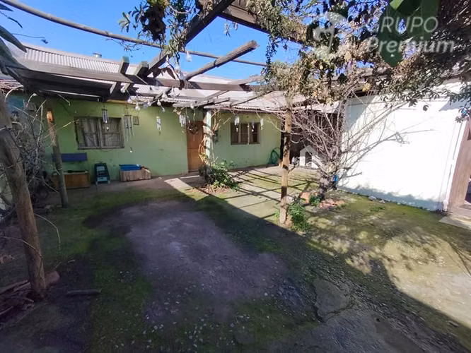 Casa en venta de 3 dorm. en La Cisterna