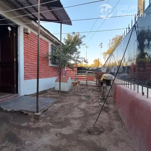 Casa Esquina con 2 Viviendas Independ y Excelente Plusvalía