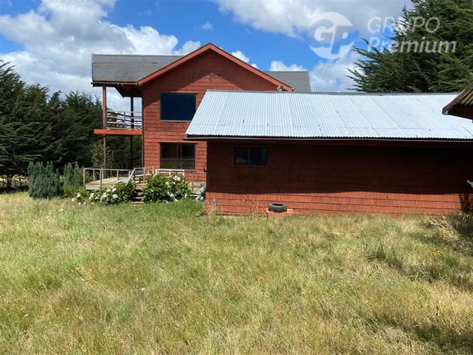 CASA EN VENTA IDEAL PARA TURISMO O VIVIENDA CHONCHI CHILOE