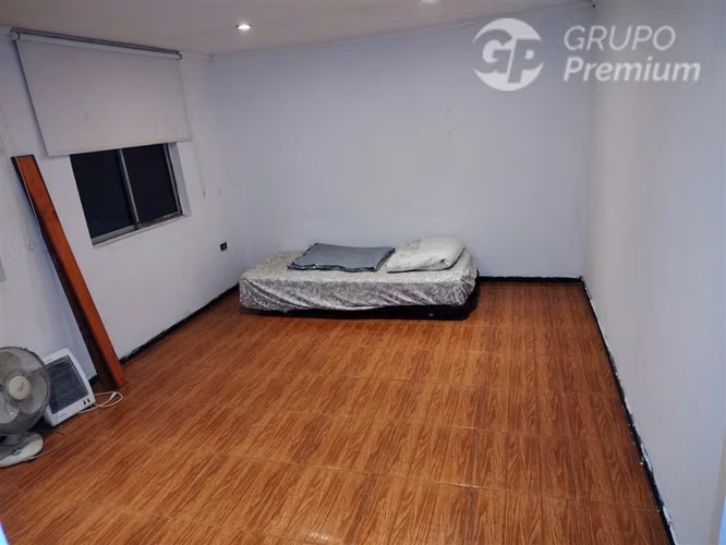 Venta casa 2p 74m2 cons 81m2 terr 3D 1B 2E El Bosque rebajad