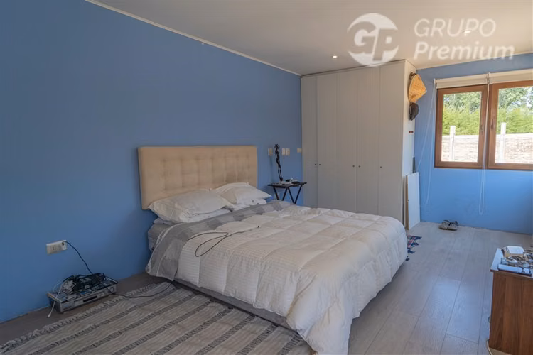 Parcela con piscina en venta Peñaflor 7.333mts2 en avenida