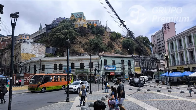 Hotel en venta en Valparaíso 4 patentes