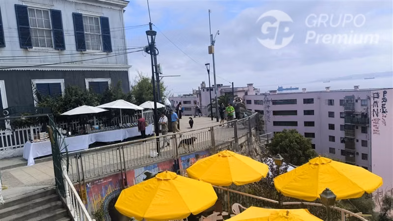 Hotel en venta en Valparaíso 4 patentes