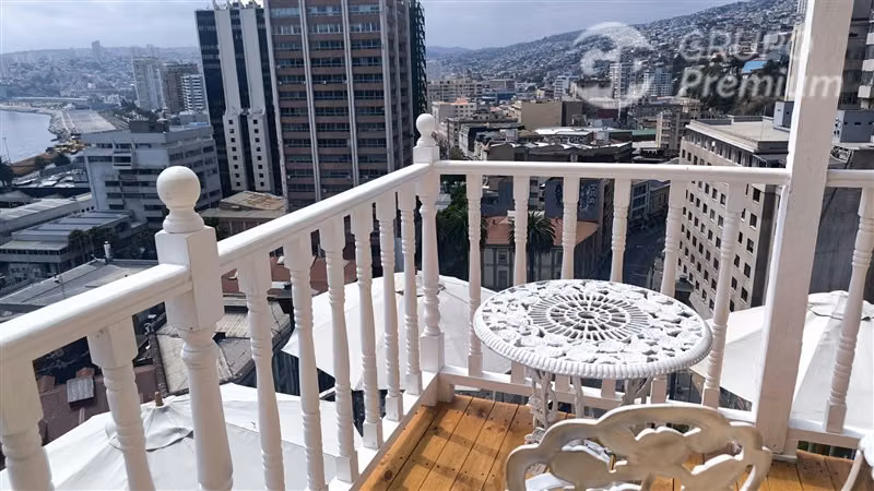 Hotel en venta en Valparaíso 4 patentes