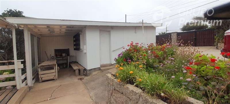 Excelente Propiedad con 3 casas independientes en El Quisco