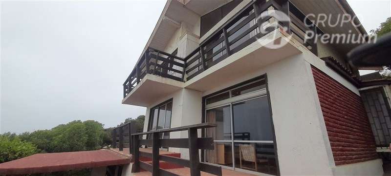 Excelente Propiedad con 3 casas independientes en El Quisco