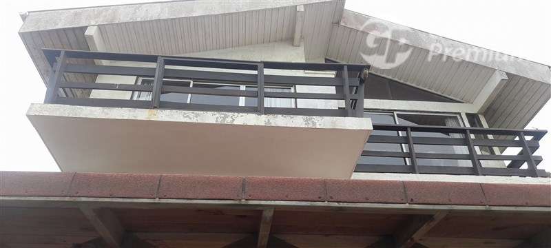 Excelente Propiedad con 3 casas independientes en El Quisco