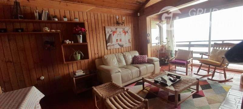 Excelente Propiedad con 3 casas independientes en El Quisco
