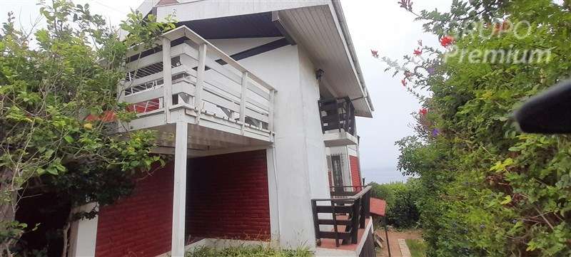 Excelente Propiedad con 3 casas independientes en El Quisco