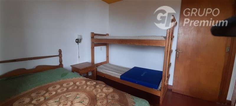 Excelente Propiedad con 3 casas independientes en El Quisco