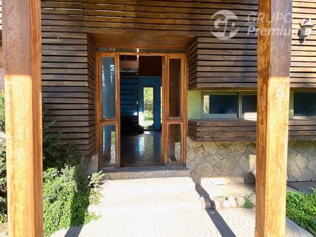 Parcela hermosa casa y piscina 5D 4B 15E venta en Peñaflor