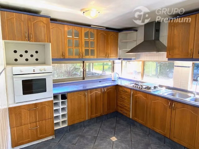 Parcela hermosa casa y piscina 5D 4B 15E venta en Peñaflor