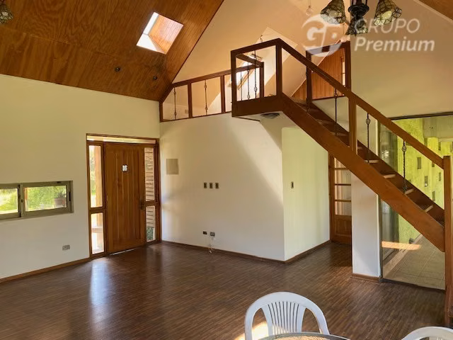 Parcela hermosa casa y piscina 5D 4B 15E venta en Peñaflor