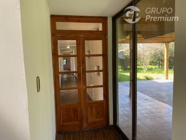 Parcela hermosa casa y piscina 5D 4B 15E venta en Peñaflor
