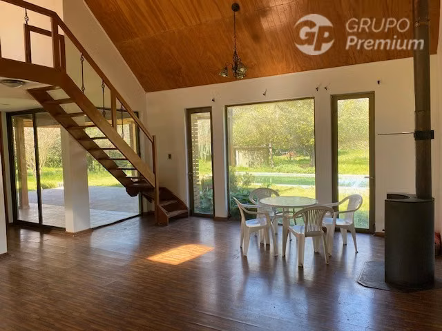 Parcela hermosa casa y piscina 5D 4B 15E venta en Peñaflor