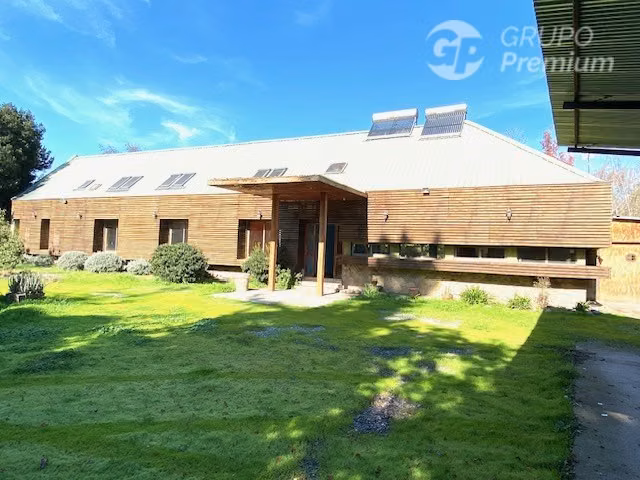Parcela hermosa casa y piscina 5D 4B 15E venta en Peñaflor