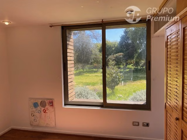 Parcela hermosa casa y piscina 5D 4B 15E venta en Peñaflor