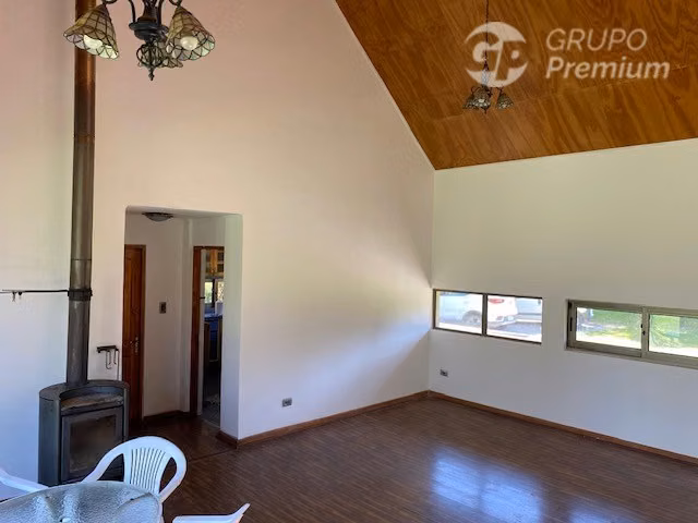 Parcela hermosa casa y piscina 5D 4B 15E venta en Peñaflor