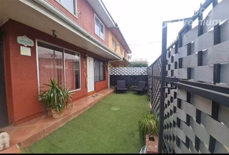 Casa en venta de 3 dorm. en Curicó