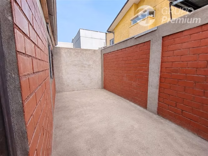 CASA ESQUINERA AMPLIADA Y APTA PARA SUBSIDIO. - Imagen 15