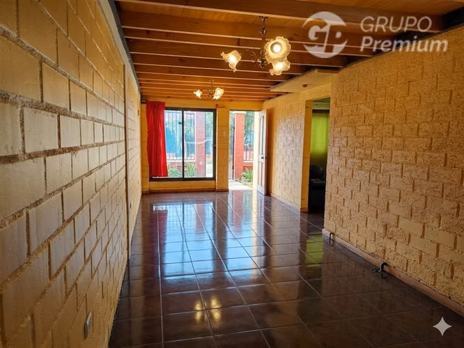 CASA ESQUINERA AMPLIADA Y APTA PARA SUBSIDIO. - Imagen 5