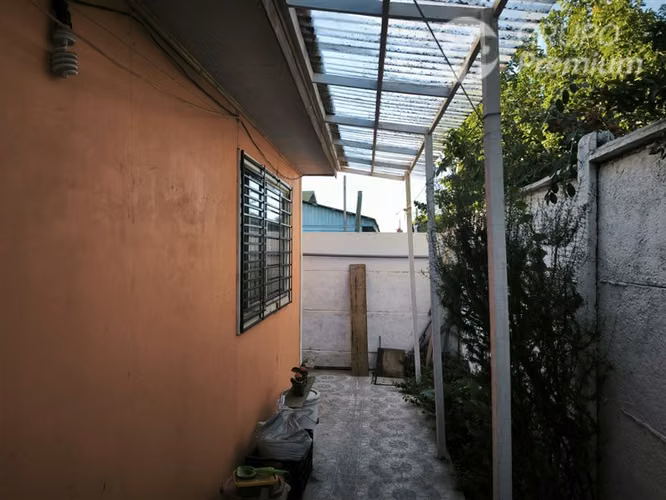 3 Casas Independientes a Pasos de la Playa de Horcón - - Imagen 2
