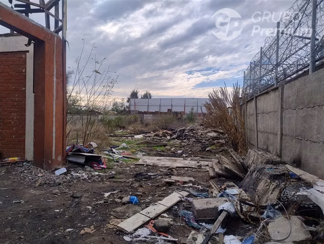 ¡Terreno Urbanizado de 952 m a 1 Cuadra del Metro Sta Rosa!