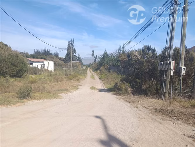 vendo parcela 11,400m2 con deslinde a rio Elqui, km30