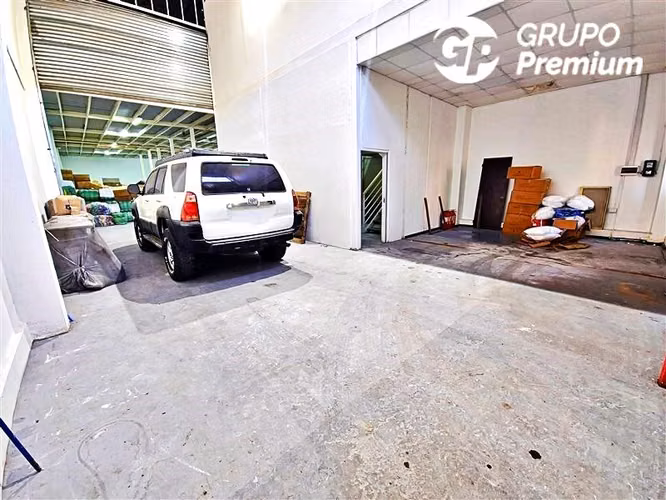 Bodega amplia lista para logística y distribución, Santiago