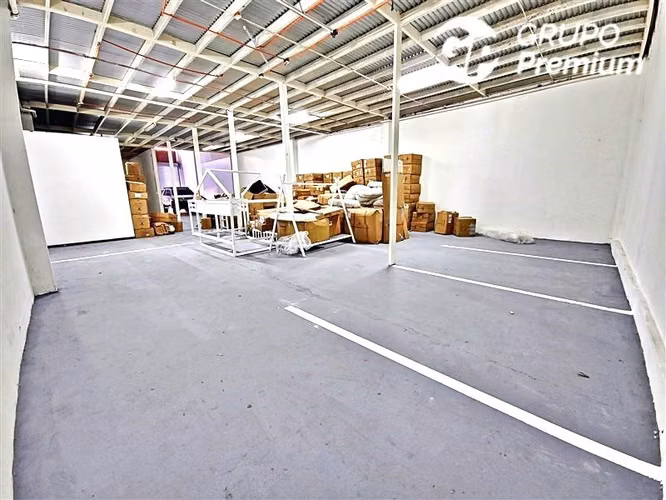 Bodega amplia lista para logística y distribución, Santiago