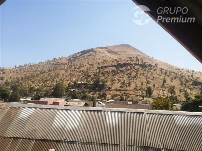 Casa en venta de 6 dorm. en Renca 142 m2 construido