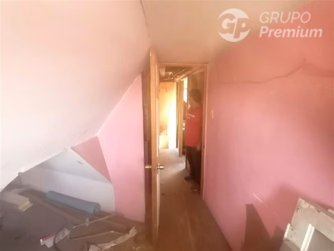 Casa en venta de 6 dorm. en Renca 142 m2 construido