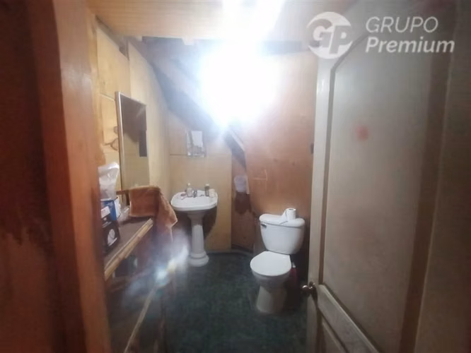 Casa en venta de 6 dorm. en Renca 142 m2 construido