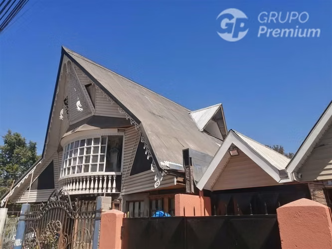 Casa en venta de 6 dorm. en Renca 142 m2 construido